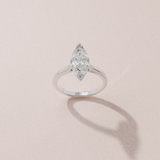 Alliance solitaire marquise - or blanc