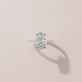 Alliance solitaire ovale - or blanc